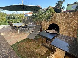 Classic and Modern Umag Apartment With Terrace and BBQ