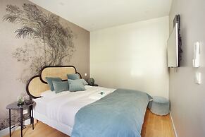 Studio With AC Center of Paris