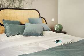 Studio With AC Center of Paris