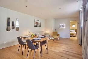 Modern Apartement Center of Paris