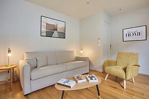 Modern Apartement Center of Paris