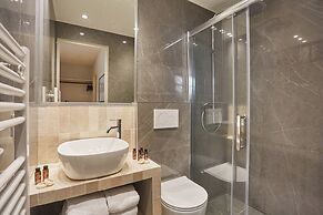 Modern Apartement Center of Paris