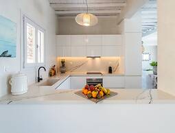 Villa With Views to Delos Island