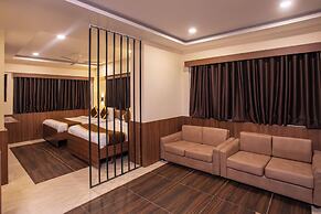 Stayz Inn De-luxe near US Consulate