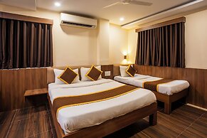 Stayz Inn De-luxe near US Consulate