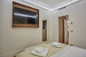 Apartment Matignon St Honore by Studio Prestige