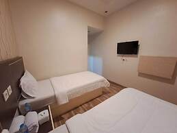 OYO 92944 Luna Guest House