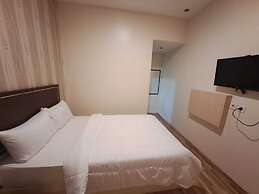 OYO 92944 Luna Guest House