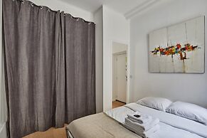 Apartment Center of Paris