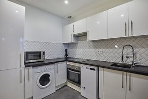 Superb 3 Bedroom Flat in the Center of Paris