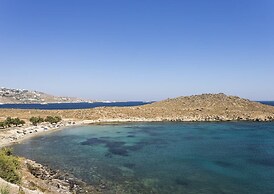 Waterfront Villa With Private Pool