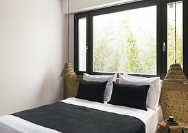 Waterfront Villa With Private Pool