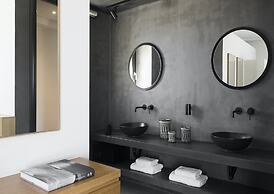 Waterfront Villa With Private Pool