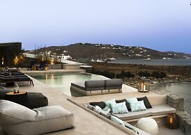 Waterfront Villa With Private Pool