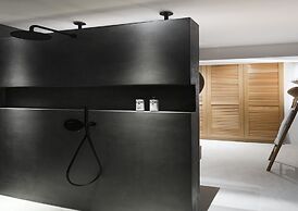 Waterfront Villa With Private Pool