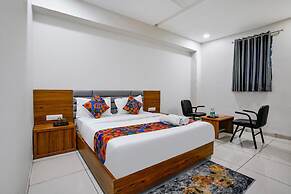 Goroomgo Asiana Motera Ahmedabad