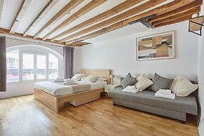Charming Apartment Center of Paris