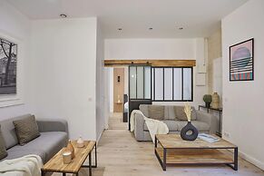 The Upper Marais Superb Apartment for 8 People