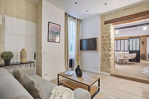 The Upper Marais Superb Apartment for 8 People