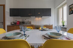 Cinema & Bamboo Flats by Wonderful Italy