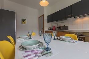 Cinema & Bamboo Flats by Wonderful Italy