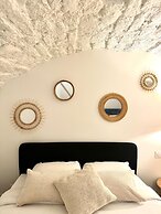 Apartment Saint Germain des Pres Bon Marche by Studio Prestige