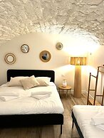 Apartment Saint Germain des Pres Bon Marche by Studio Prestige