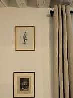 Apartment Saint Germain des Pres Bon Marche by Studio Prestige