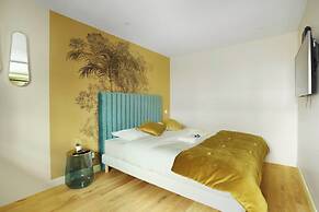 Charming & New Studio Center of Paris