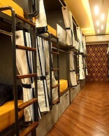 Goroomgo Charyana hotel & Dormitory