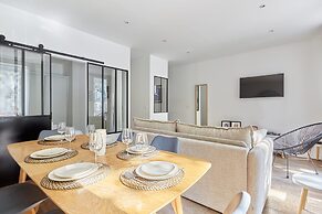 Apartment 2 Bedrooms Center of Paris