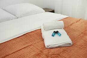 Montmorency Center of Paris Le Marais Beaubourg