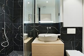 Montmorency Center of Paris Le Marais Beaubourg