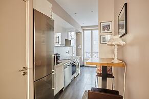 Superb Apartment Avenue Montaigne/saint Honore