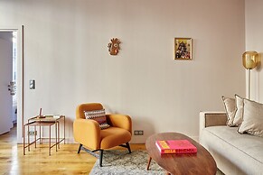 Superb Apartment Avenue Montaigne/saint Honore