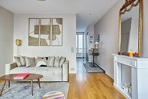 Superb Apartment Avenue Montaigne/saint Honore