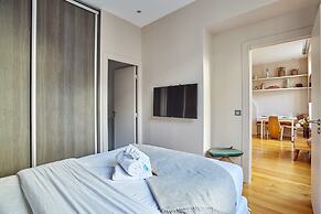 Superb Apartment Avenue Montaigne/saint Honore