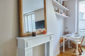 Superb Apartment Avenue Montaigne/saint Honore