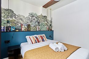 Duplex in the Center of Paris