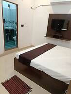 Goroomgo Aprana palace Ayodhya