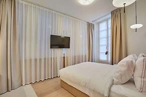 Sublime and New Studio Louvre Palais-royal