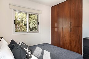 Phaedrus Living Evergreen City Flat