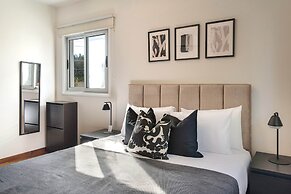 Phaedrus Living Evergreen City Flat