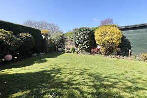 Holiday Home in Noordwijkerhout Near Lake