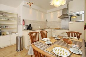 Holiday Home in Noordwijkerhout Near Lake