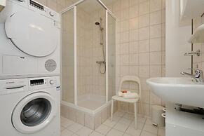 Holiday Home in Noordwijkerhout Near Lake