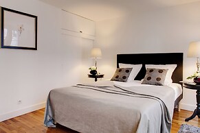 Paris St Germain Mazarine Residence