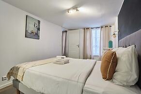 Apartment in the Heart of Paris 4 People