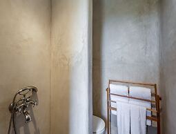 Traditional Villa With Swimming Pool