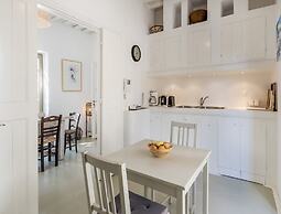 Traditional Villa With Swimming Pool